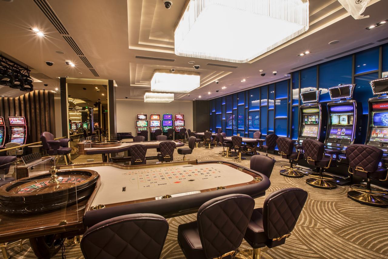 ยูโฟเรีย โฮเต็ล บาตูมี-ใหม่ Hotel บาทูมิ ภายนอก รูปภาพ The casino floor at the MGM Grand