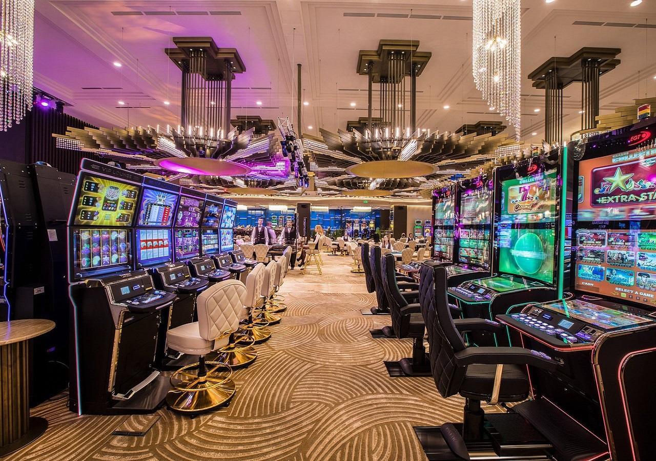 ยูโฟเรีย โฮเต็ล บาตูมี-ใหม่ Hotel บาทูมิ ภายนอก รูปภาพ Casino Slots